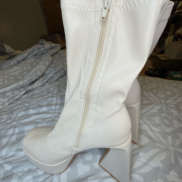 Women's White Platform Boots - EGO - Picture 7 of 8